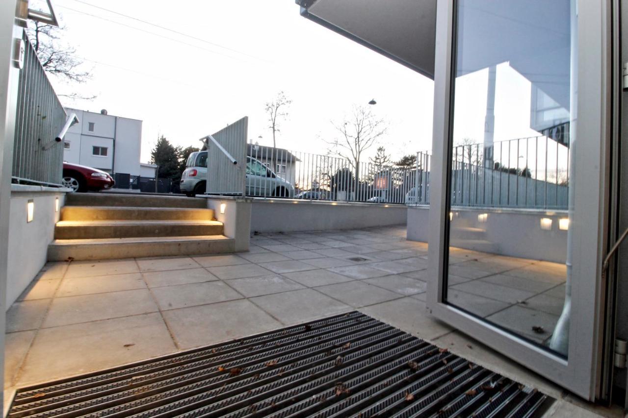 Balcony/Pool/Free Parking Garage Studio Вена Экстерьер фото