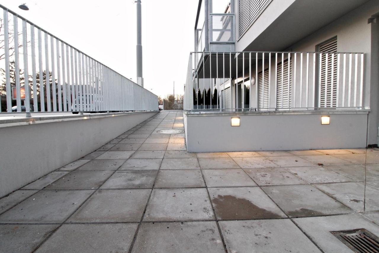Balcony/Pool/Free Parking Garage Studio Вена Экстерьер фото