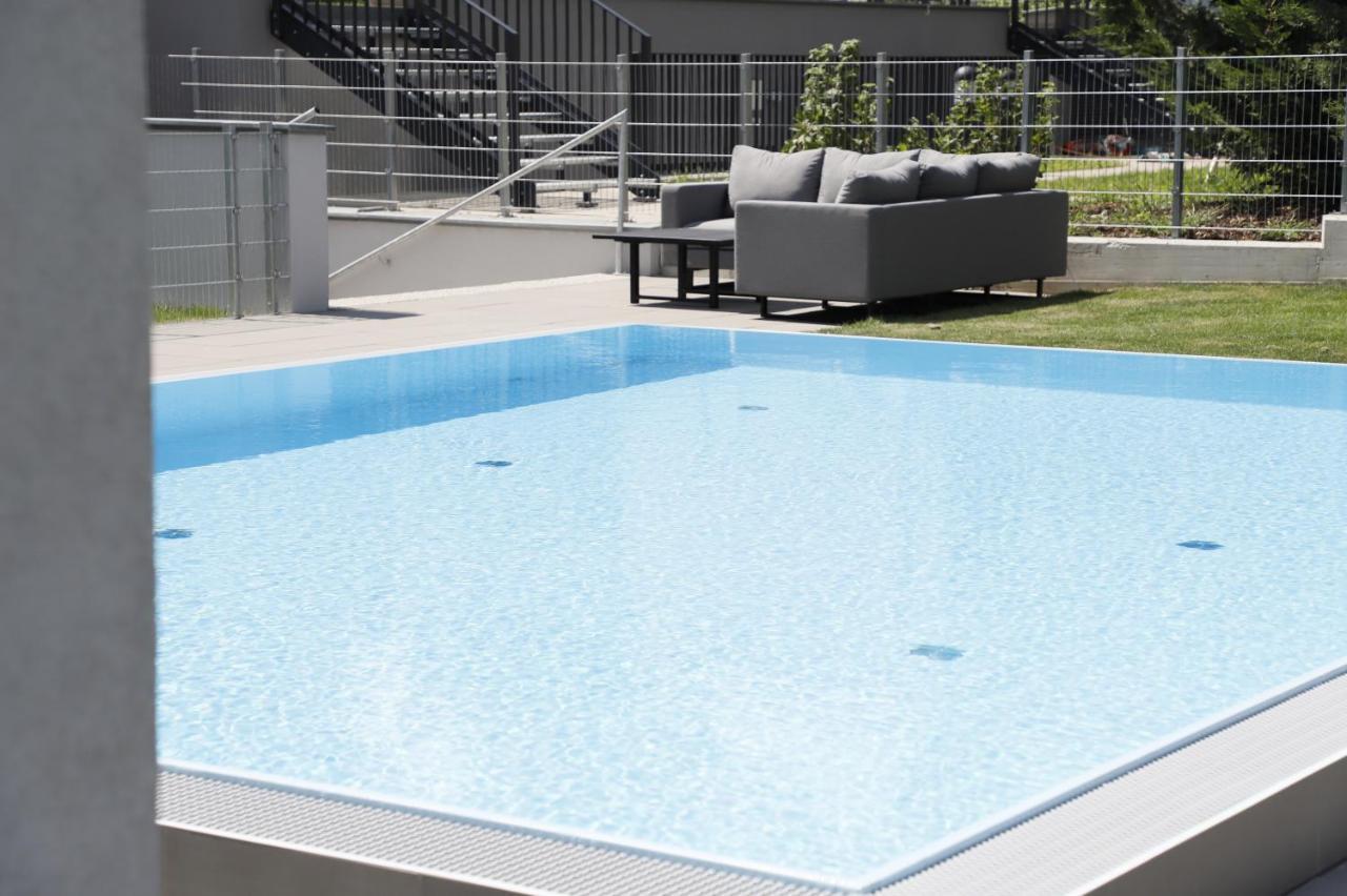 Balcony/Pool/Free Parking Garage Studio Вена Экстерьер фото